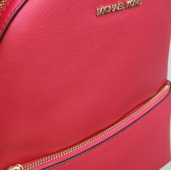Michael Kors NWT Sheila Medium Bright Red Backpack main image 11